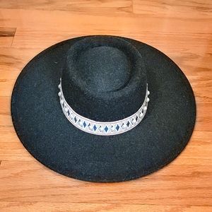 NWOT Tribal Multicolored Band Felt Hat